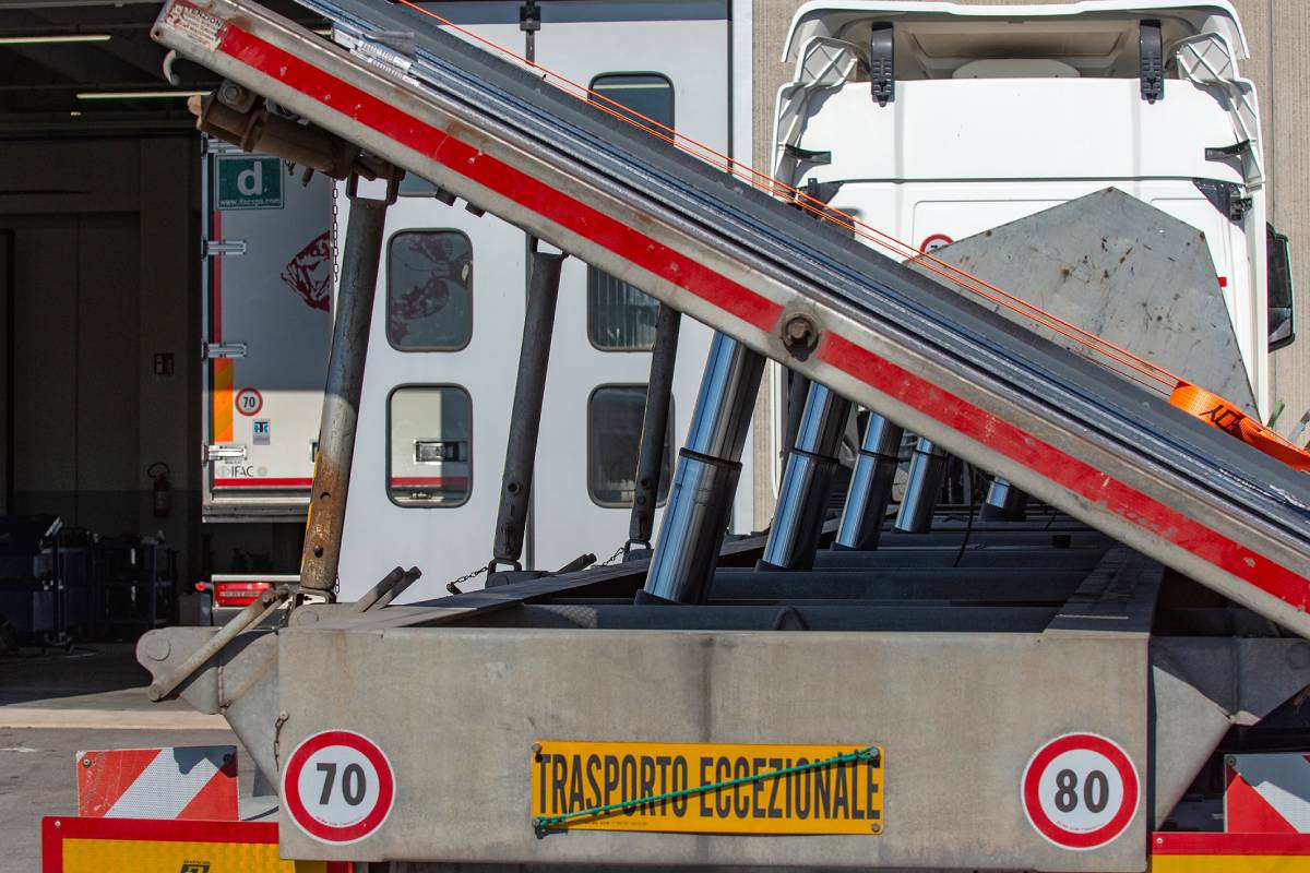 Trasporto Eccezionale Mattiuzzo Trasporto Eccezionale Mattiuzzo